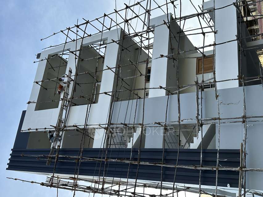 4+ BHK Flat For Sale  In Shamshabad