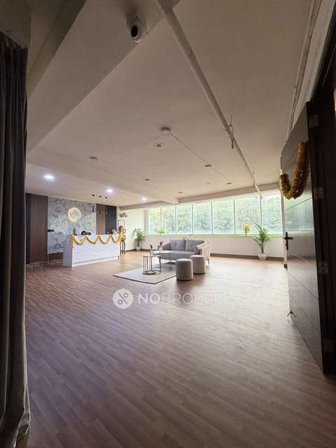 Commercial Property in Dwarka, Delhi for Rent 