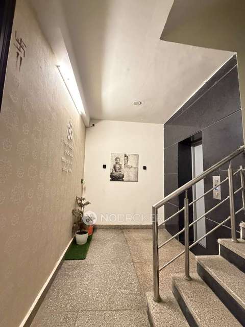 Commercial Property in Dwarka, Delhi for Rent 