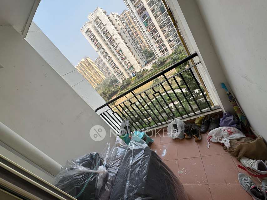 2 BHK Flat In Maxblis White House For Sale  In Sector 75