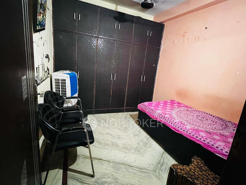 PG for Girls in Janakpuri