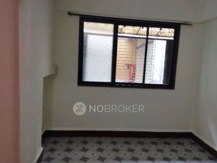 2 BHK Flat In Swaranjali Chs Kalyan West for Rent  In Tilak Chowk