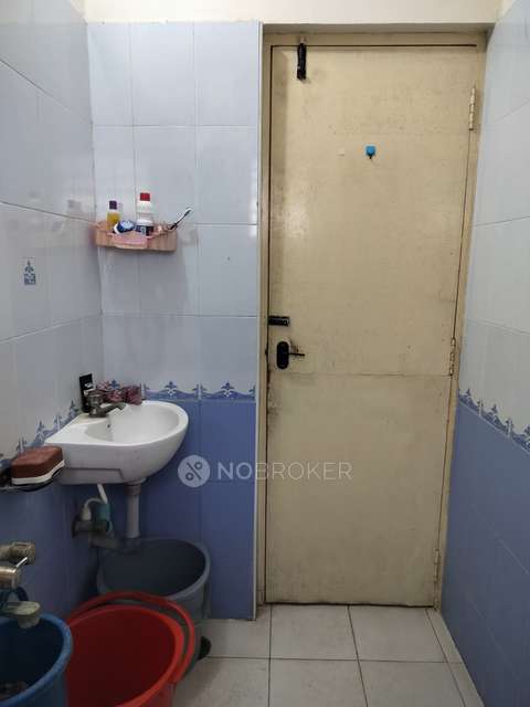 2 BHK Flat In Shubh Shanthi Flats For Sale  In Thoraipakkam