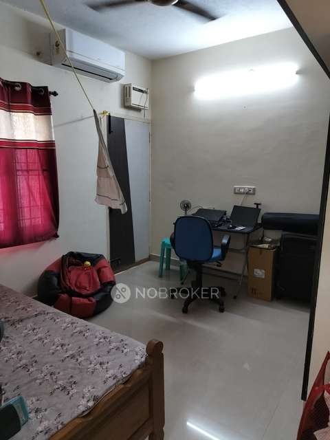 2 BHK Flat In Shubh Shanthi Flats For Sale  In Thoraipakkam
