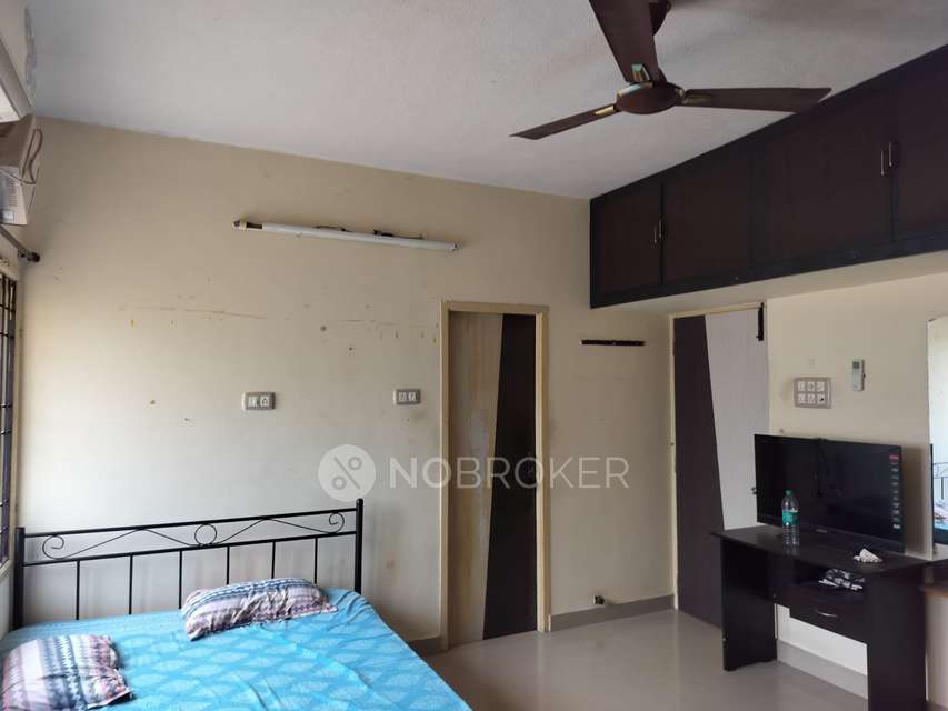 2 BHK Flat In Shubh Shanthi Flats For Sale  In Thoraipakkam