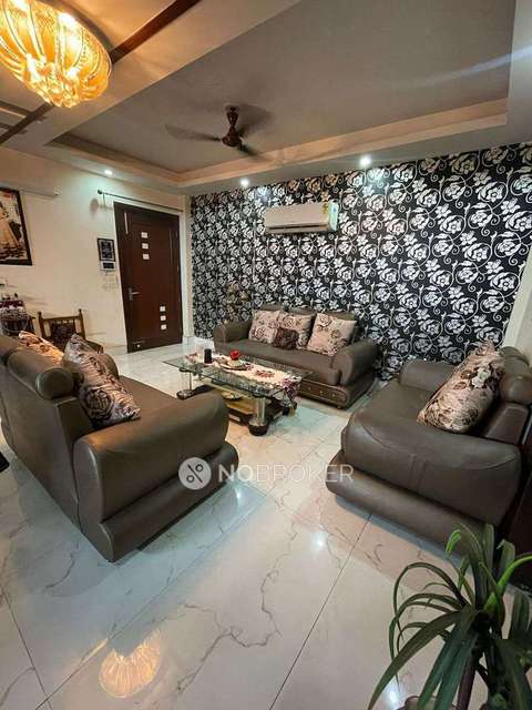 3 BHK Flat For Sale  In Laxmi Nagar