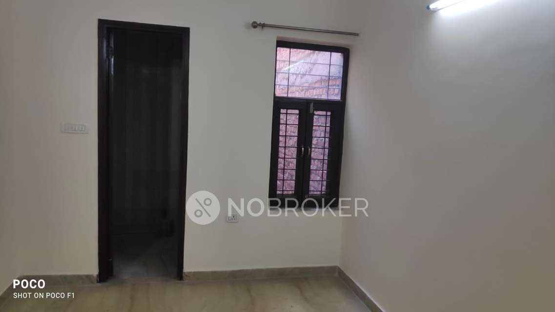 4 BHK Flat In Ashoka Enclave, Sector 37 for Rent  In Sector 34