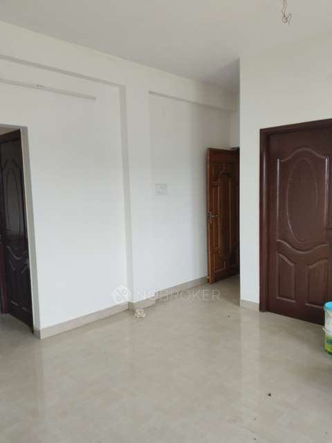 3 BHK Flat In Giru Kiruba Apartment For Sale  In Kundrathur Bus Stand