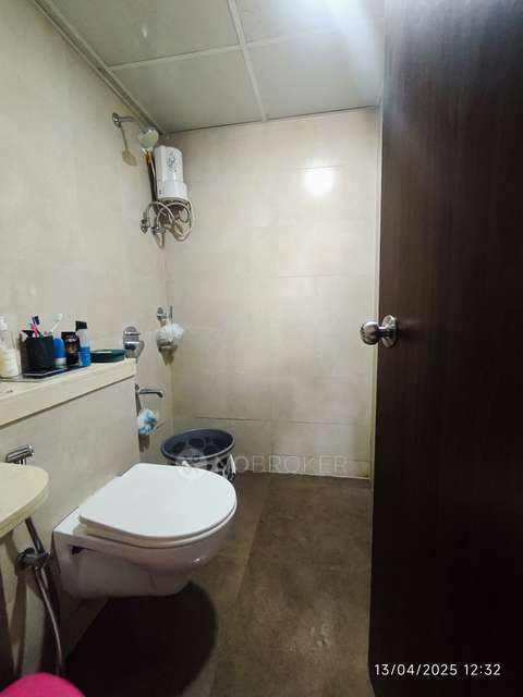 1 BHK Flat In Excellente For Sale  In  Mulund West, Mumbai