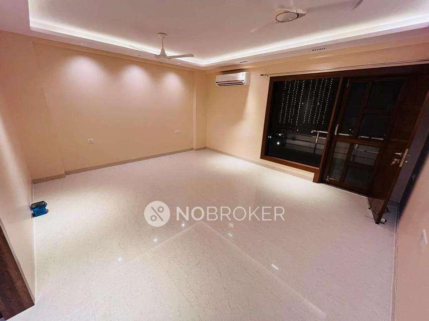 4 BHK House For Sale  In Sushant Lok 2