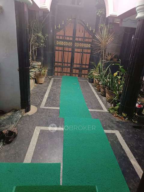 PG for Girls in Thoraipakkam 