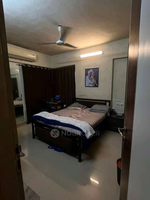 2 BHK Flat In Neelkanth Kingdom For Sale  In Ghatkopar West