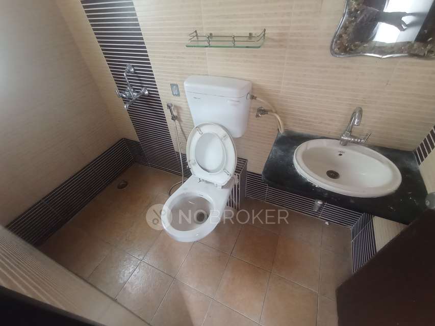 2 BHK Flat In Gini Bellissimo Hsg Co-operative Society for Rent  In Dhanori Road