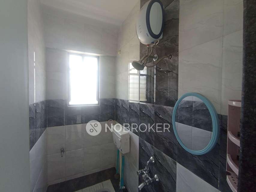 2 BHK Flat In Shrey Paradise For Sale  In Dhanori