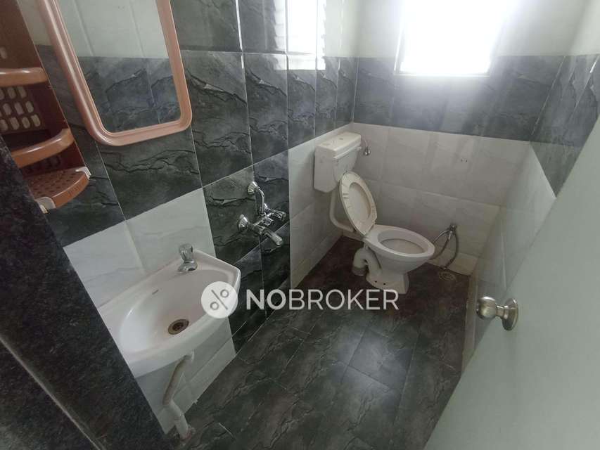 2 BHK Flat In Shrey Paradise For Sale  In Dhanori