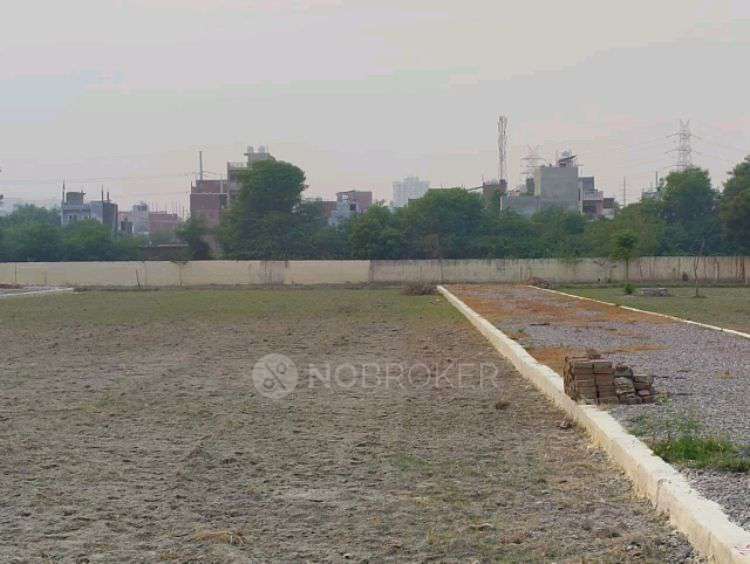 Plot For Sale  In Mango City In Gaur Char Murti Chowk