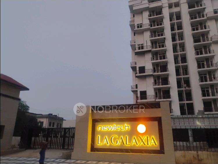 Shop in La Galaxia Greater Noida, Greater_noida for sale 