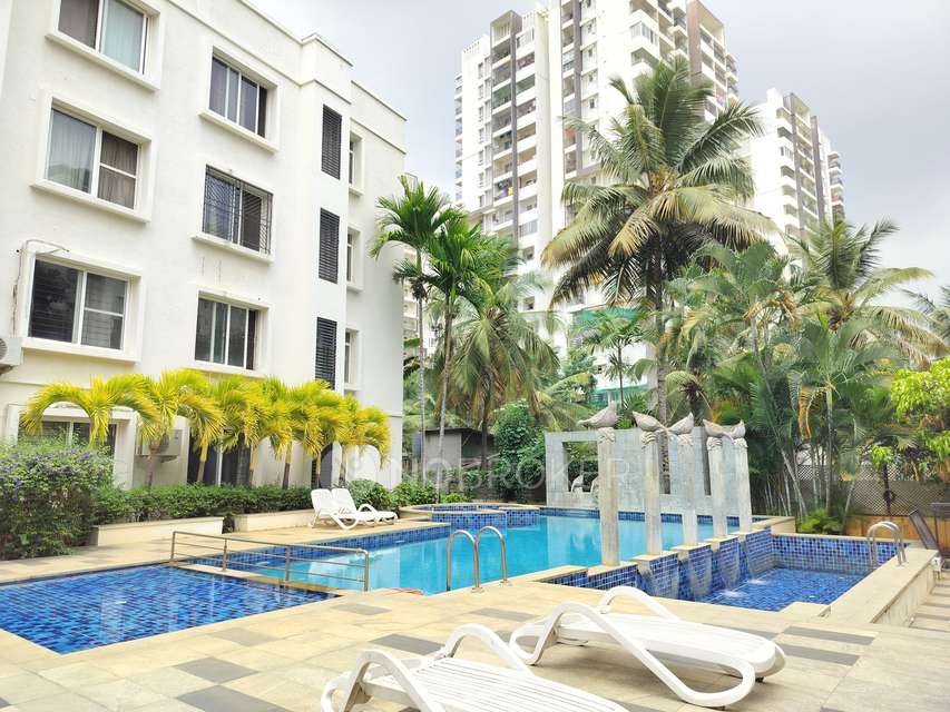 2 BHK Flat In Prestige Silver Dale,  Sarjapur Road, Bangalore For Sale  In  Sarjapur Road, Bangalore