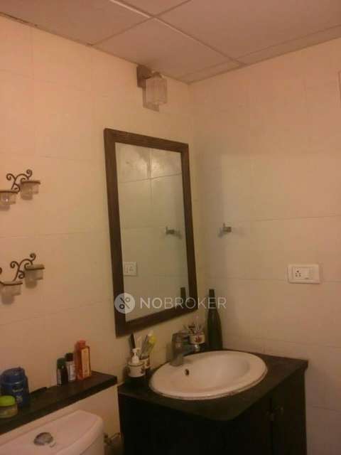 2 BHK Flat In Prestige Silver Dale,  Sarjapur Road, Bangalore For Sale  In  Sarjapur Road, Bangalore