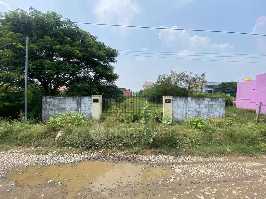 Plot For Sale  In Kavingnar Kannadasan Nagar Main Road