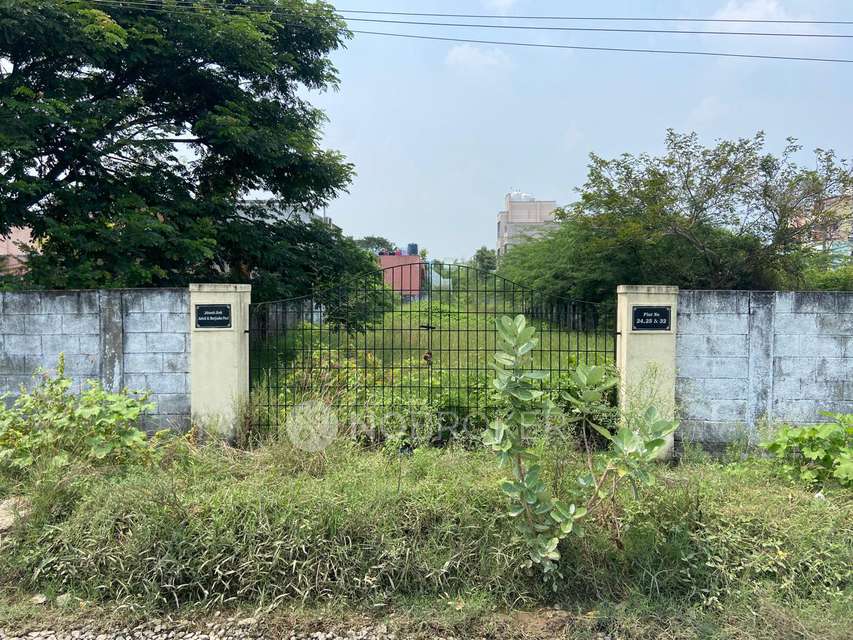 Plot For Sale  In Kavingnar Kannadasan Nagar Main Road