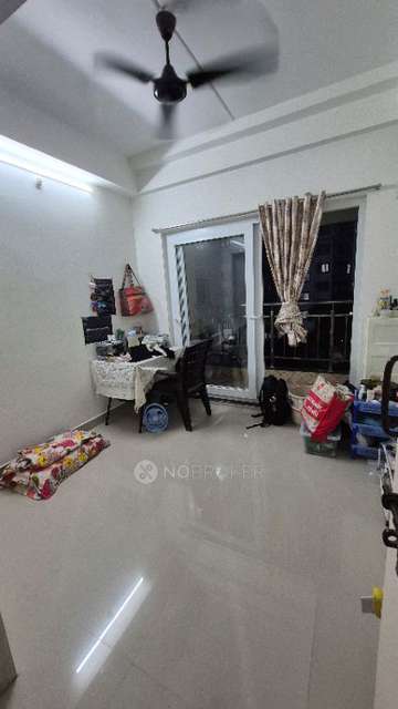 Shared Room for Female In 2 BHK  In Sholinganallur