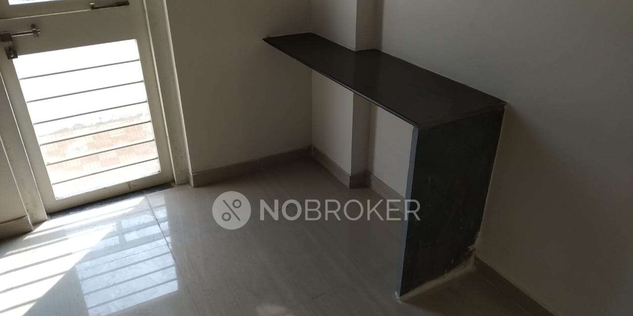 1 BHK Flat In Tn 1 For Sale  In Uruli Kanchan