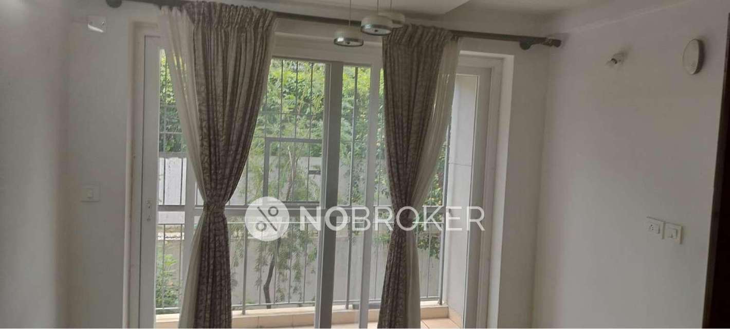 2 BHK Flat In Chartered Humming Bird For Sale  In Bangalore City Municipal Corporation Layout