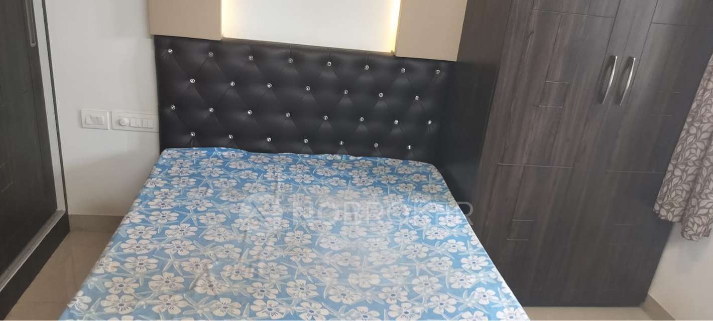 2 BHK Flat In Chartered Humming Bird For Sale  In Bangalore City Municipal Corporation Layout