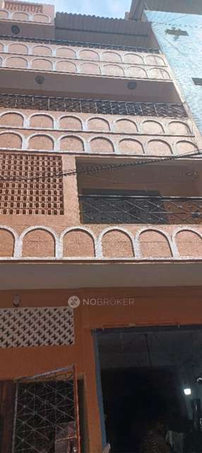 3 BHK House for Rent  In 1121, Ibrahim Sahib St, Thiruvalluvar Nagar, George Town, Chennai, Tamil Nadu 600001, India