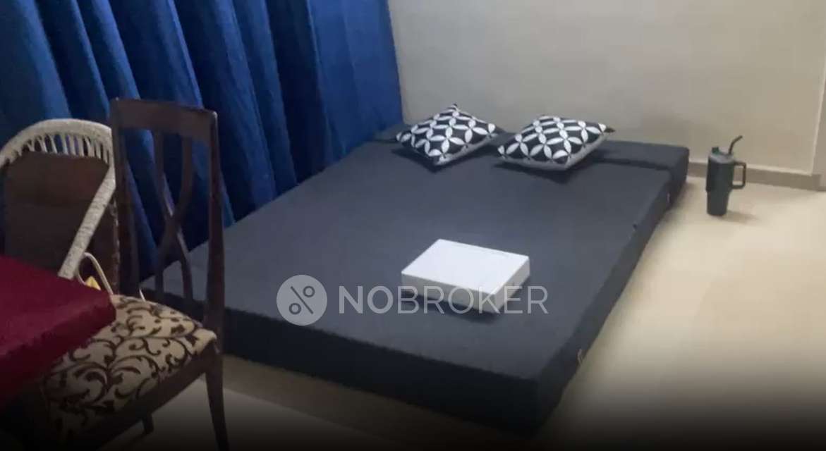 Single Room for Female In 1 BHK  In Parul Apartments In Andheri West