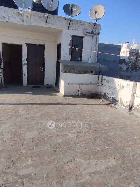 2 BHK Flat In Satyam Krishna Vatika For Sale  In  Biharipur Village