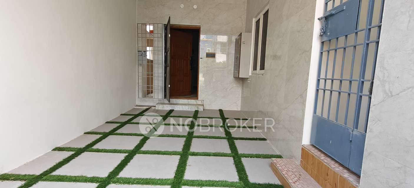 2 BHK House For Sale  In Madambakkam