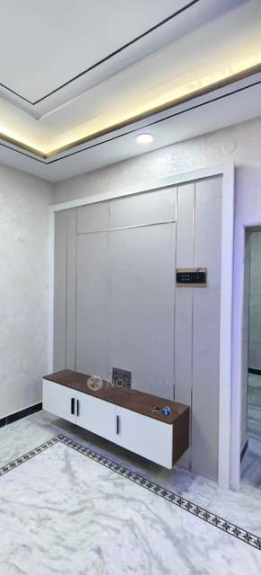 2 BHK House For Sale  In Madambakkam