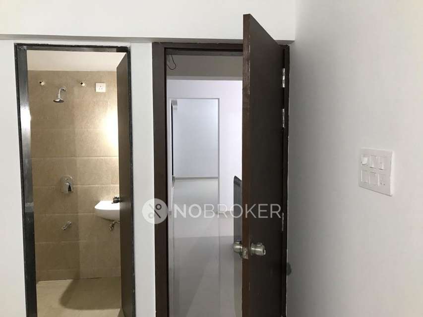 2 BHK Flat In Laxmi Emerald For Sale  In Lohegaon