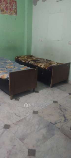 PG for Girls in Gopi Colony