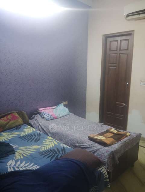 PG for Girls in Gopi Colony