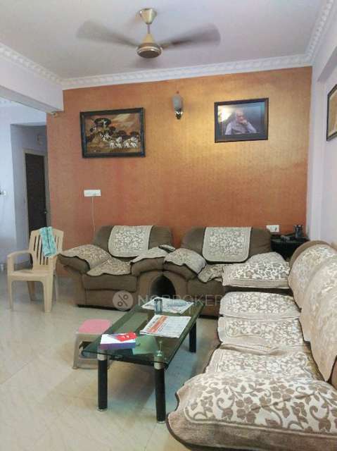 2 BHK Flat In Sai Indraprastha Apartmennt For Sale  In Thanisandra Petrol Bunk