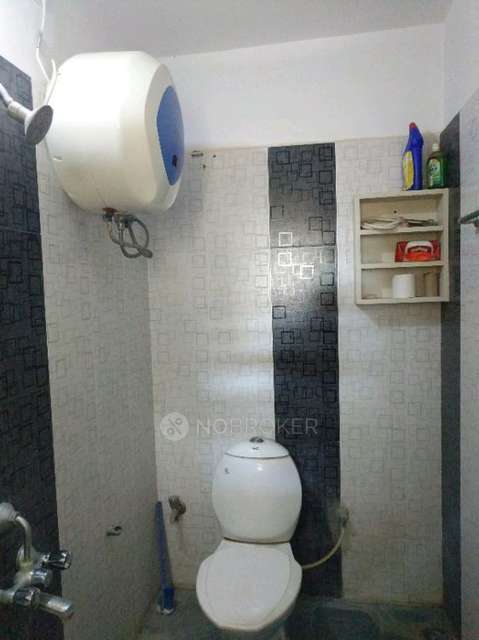 2 BHK Flat In Sai Indraprastha Apartmennt For Sale  In Thanisandra Petrol Bunk