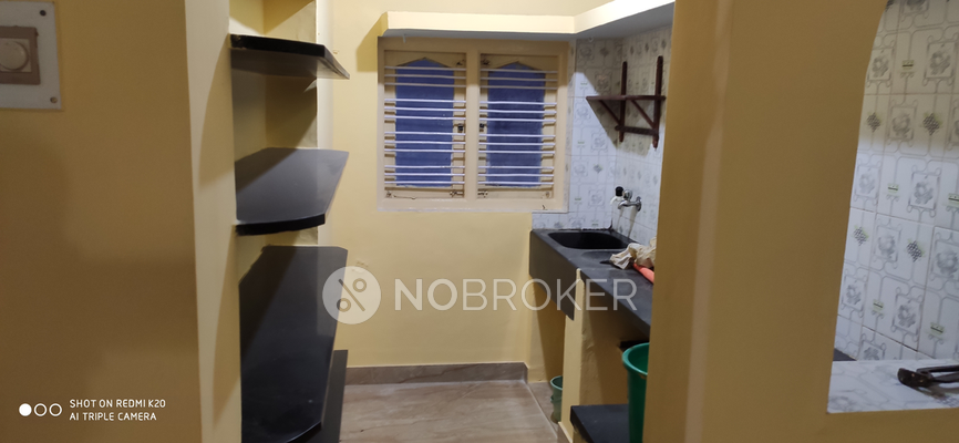 2 BHK Flat In Standalone  Building   for Rent  In Kumaraswamy Layout