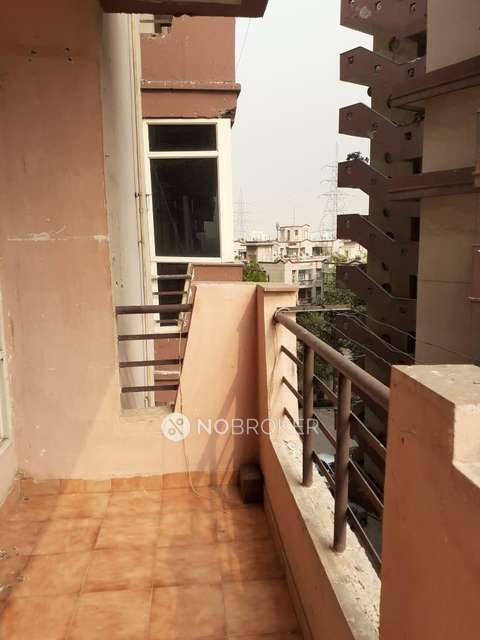 2 BHK Flat In Supertech Icon  for Rent  In Supertech Icon