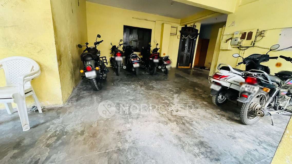 2 BHK Flat In Eesa Sadan  For Sale  In Kukatpally