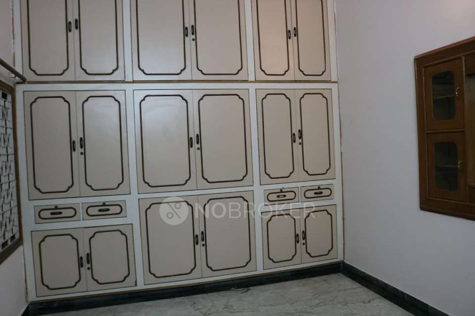 4 BHK Flat for Rent  In Kavi Nagar