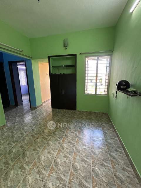 1 BHK Flat In Lake View Apartment For Sale  In Sholinganallur Junction