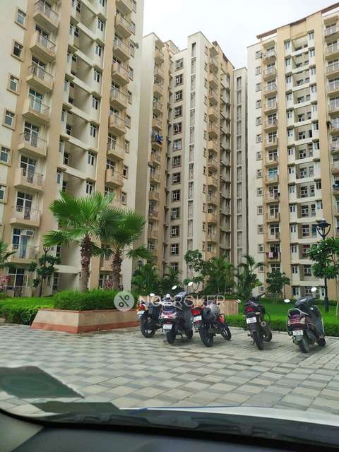 2 BHK Flat In Shree Vardhman Mantra, Sector-67 for Rent  In Sector-67