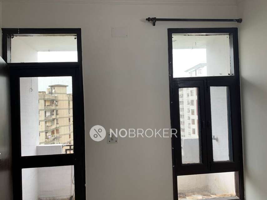 3 BHK Flat In Cghs Chopra Apartment For Sale  In Dwarka