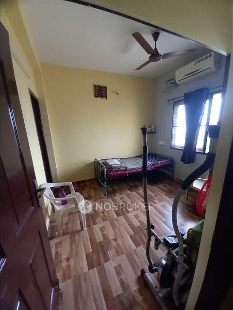 3 BHK Flat In Rose Elite Apartment For Sale  In Santhosapuram