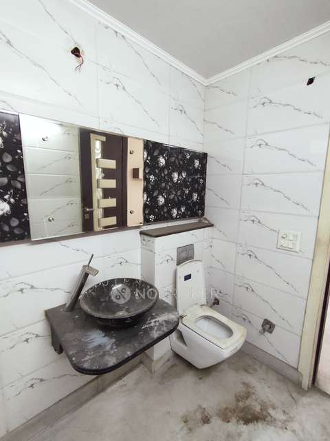 3 BHK Flat For Sale  In Pitam Pura