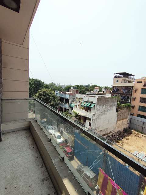 3 BHK Flat For Sale  In Pitam Pura