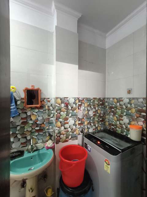 3 BHK Flat In Builder Floor For Sale  In Palam Village